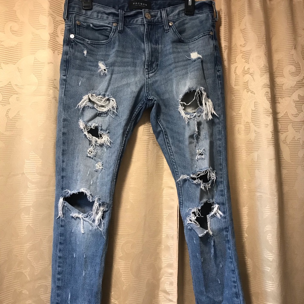 Pac Sun 30X32 jeans